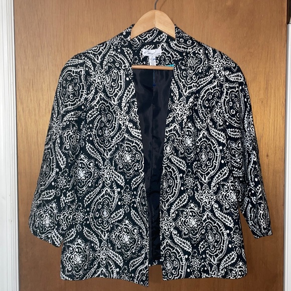 •KIM ROGER•BLACK/WHITE PAISLEY 100% LINEN BLAZER SIZE SMALL EUC - Picture 3 of 7